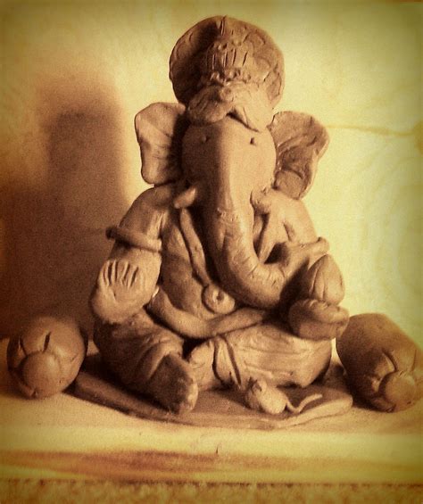 DesiKalakar: Handmade clay ganesha idol for Ganpati festival celebrations 2012