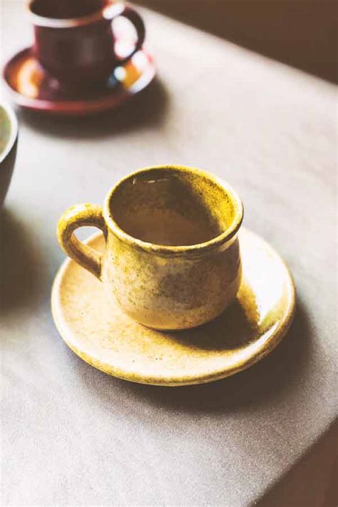 handmade-ceramic-coffee-cups - DECOBATE