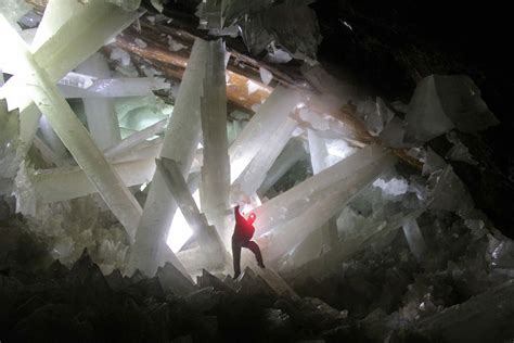 Earth's Biggest Natural Crystals: The Naica Mine, Mexico • Lazer Horse