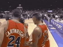 Bulls Huddle GIF - Bulls Huddle Breakdown - Discover & Share GIFs