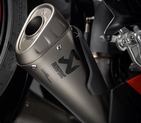 Ducati Panigale V4 gets Racing accessory package | Shifting-Gears