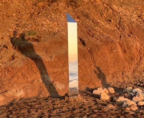 Isle of Wight monolith: 'Magical' structure appears on beach - BBC News