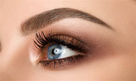 Eyebrow Hair Loss : This Is How You Can Prevent It