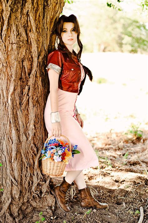 Aerith Gainsborough - Final Fantasy 7 cosplay by Adel | Cosplay outfits, Cosplay woman, Final ...