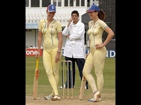 OMG Two Women's Worst Bloopers Cricket Stadium - YouTube