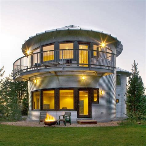 Unloved grain silos converted into homes! | House Hunting