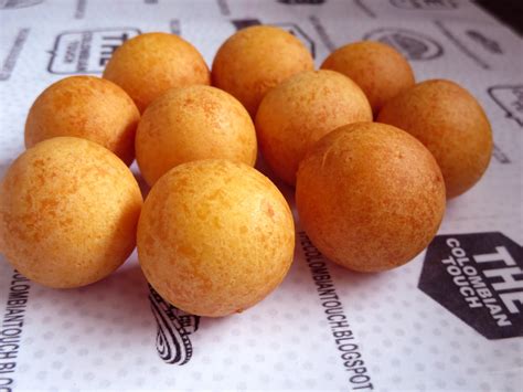 EL TOQUE COLOMBIANO: BUÑUELOS COLOMBIANOS REDONDITOS