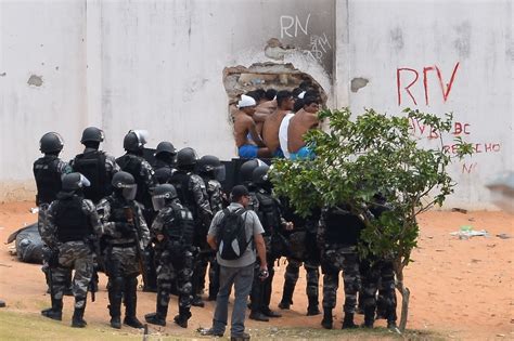 Police take control of Brazil prison after gang fighting that left 26 dead | Daily Sabah