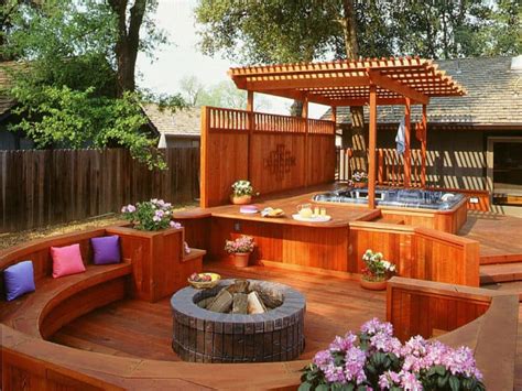 30 Stunning Garden Hot Tub Designs
