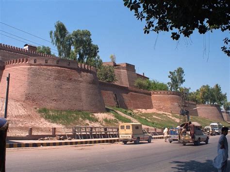 History & Architecture | Experiences | Peshawar Serena Hotel