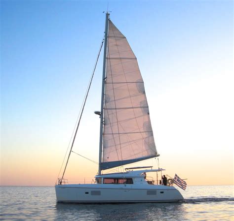 Budget-Friendly Santorini Catamaran Cruise - Grekaddict.com