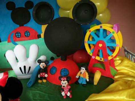 Resultado de imagem para a casa do mickey decoração de aniversário | Casa do mickey, Mickey ...