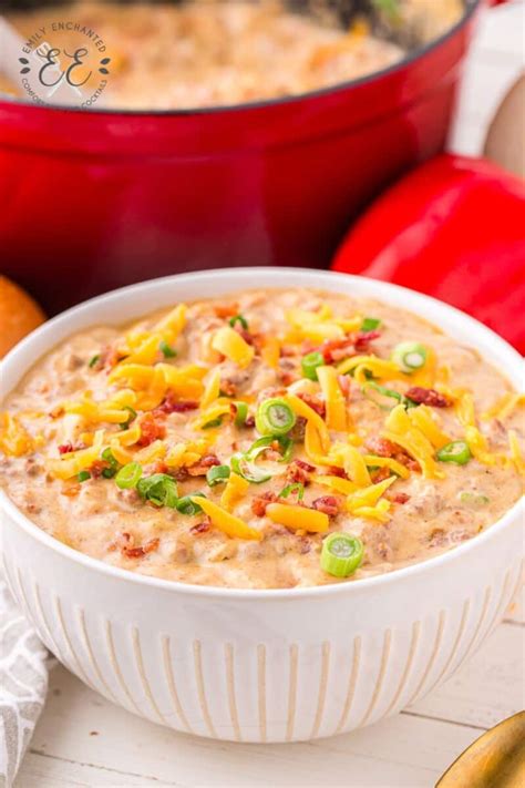 Savory Bacon Cheeseburger Soup