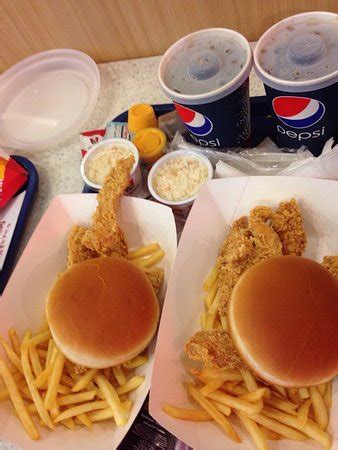 KFC, Dubai - Ground Floor Mall of the Emirates Sheikh Zayed Road 4th Interchange Al Barsha 1 ...