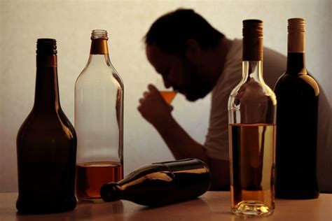 Alcohol Misuse Treatment - What Is Alcohol Misuse? | familydoctor.org