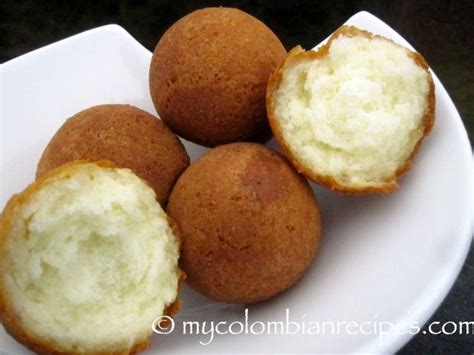 Colombian buñuelos. Recipe from My Colombian Recipes :] Colombian ...