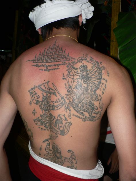 File:Thai tattoo Chiang Mai 2005 058.jpg - Wikipedia