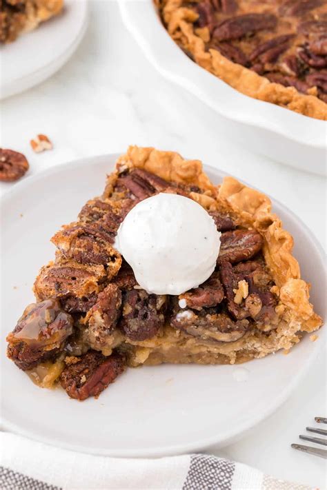 Homemade Pecan Pie without Corn Syrup - Build Your Bite | Homemade pecan pie, Desert recipes ...