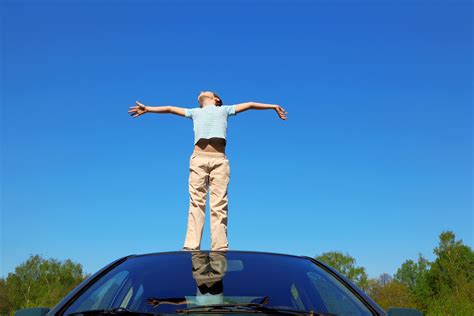 Car Surfing and Riding Outside the Vehicle - Safe Teen Driving Blog