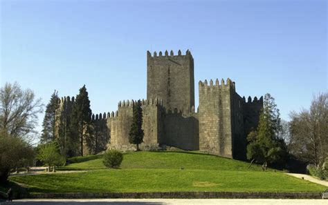 Castles in Europe: Guimaraes