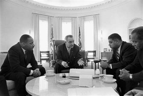 File:Lyndon Johnson meeting with civil rights leaders.jpg - Wikimedia ...