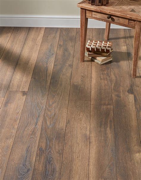 Residence Narrow - Dark Peterson Oak Laminate Flooring | Direct Wood ...