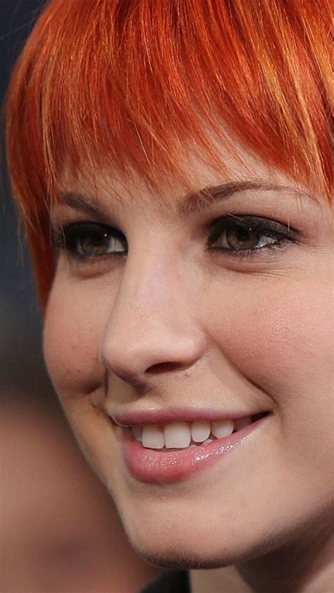 Hayley Williams Natural Hair Color / Paramore S Hayley Williams Says ...