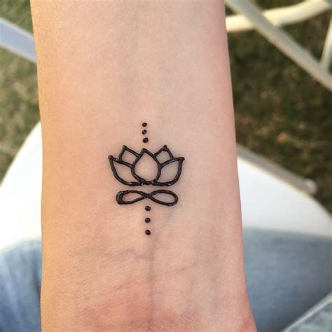 Inilah Easy Henna Design Ideas, Inspirasi Terkini!