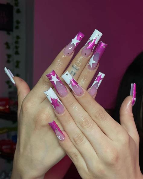 30 Trendy Baddie Nails to Inspire You | Pink acrylic nails, Square acrylic nails, Grunge nails