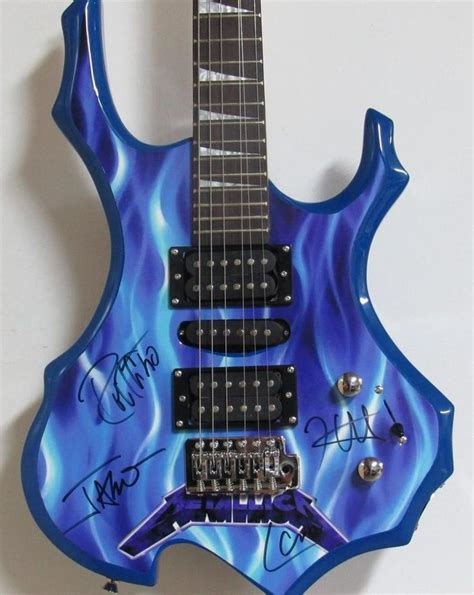 Metallica - Band Autographed Electric Guitar | Electric guitar, Guitar ...