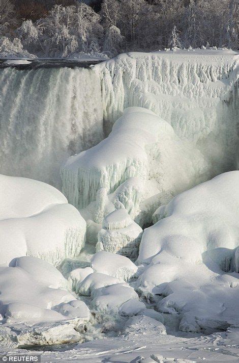 PHOTOS: Niagara Falls has frozen over | Niagara falls frozen, Niagara falls, Niagara