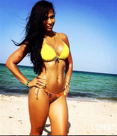 Pilar Sanders Shows Off Beach Body on Instagram (Pics-Vid ...