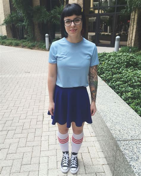 Tina Belcher cosplay. Bobs Burgers. | Tina bobs burgers costume, Burger costume, Tina belcher ...