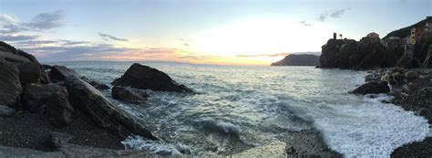 [OC] Sunset on Vernazza Beach, Cinque Terre, Italy [6602x2414 ...