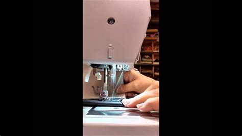 Singer 4423 Sewing through 6 layers of vinyl - YouTube