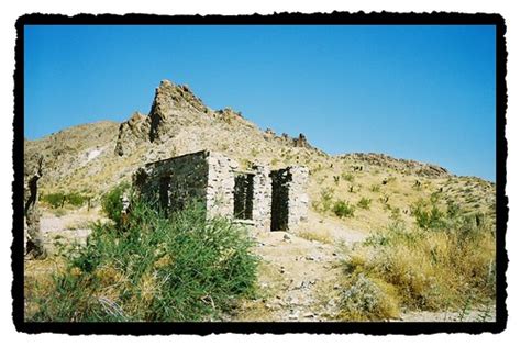 Ruins Along Side Trail to Fort Mojave | Numerous ruins appea… | Flickr
