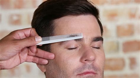 How to Trim Men's Eyebrows - YouTube