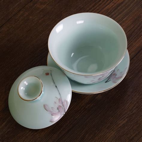 130ml Porcelain Ceramic Lotus Chinese GongFu Tea Gaiwan teacup cup with lid & Saucer Tableware ...