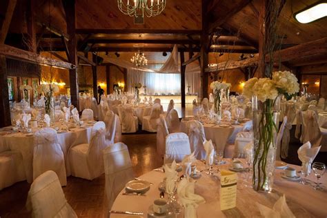 Rustic chic elegance. Niagara wedding venue, Hernder Estate Wines ...