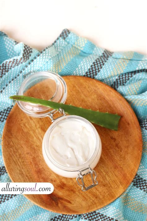 DIY Body Lotion With Shea Butter, Aloe Vera And Glycerin