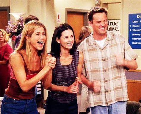 Acatalepsy : Photo | Friends moments, Friends tv, Friends in love