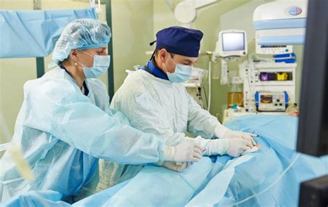 Vascular Surgeon vs. Interventional Radiologist | USA Vascular Centers