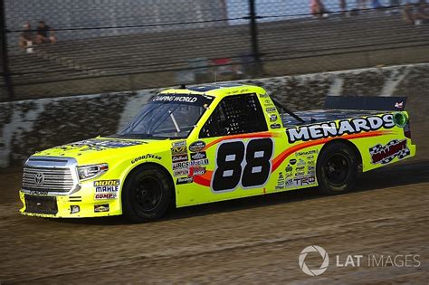 Matt Crafton surprises with first NASCAR Truck win at Eldora