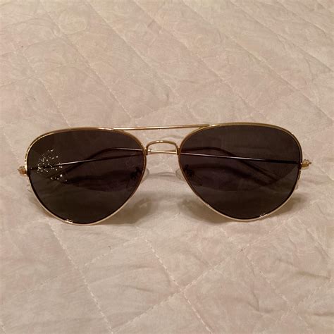 Aviator Style Sunglasses Gold hardware - Depop