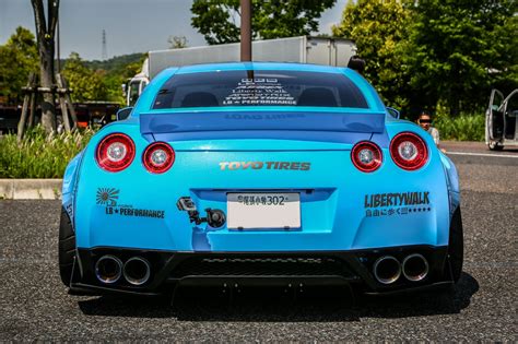 Bright Blue Liberty Walk Nissan GT-R Posing - GTspirit