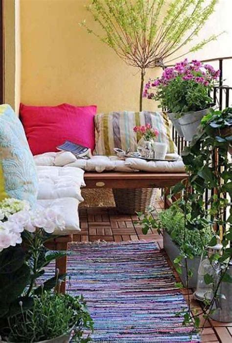 30 Inspiring Small Balcony Garden Ideas - WooHome