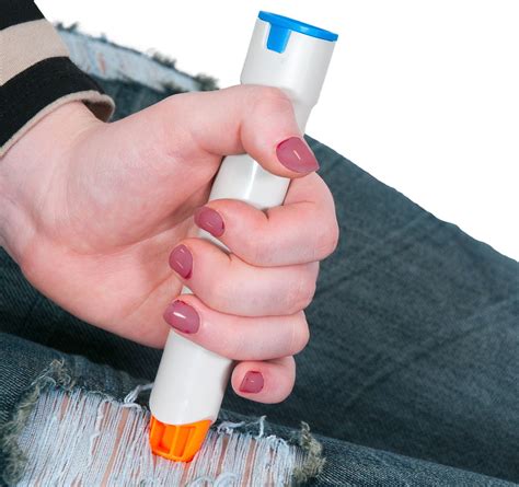 EpiPen Alternatives Exist, and They May be Cheaper | Live Science