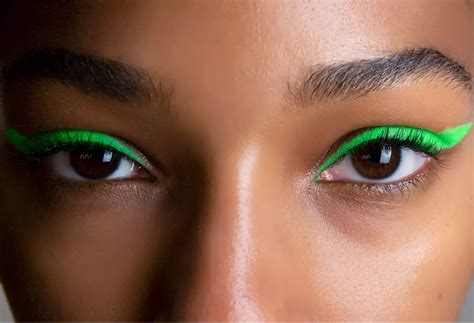 Best Colored Eyeliner For Brown Eyes - Get More Anythink's