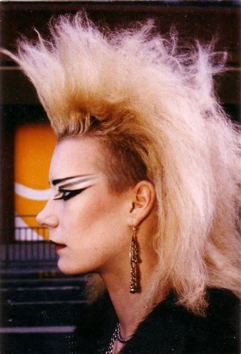 Punk Hairstyles 1970S : Vivienne Westwood Does Not Care About Poor ...