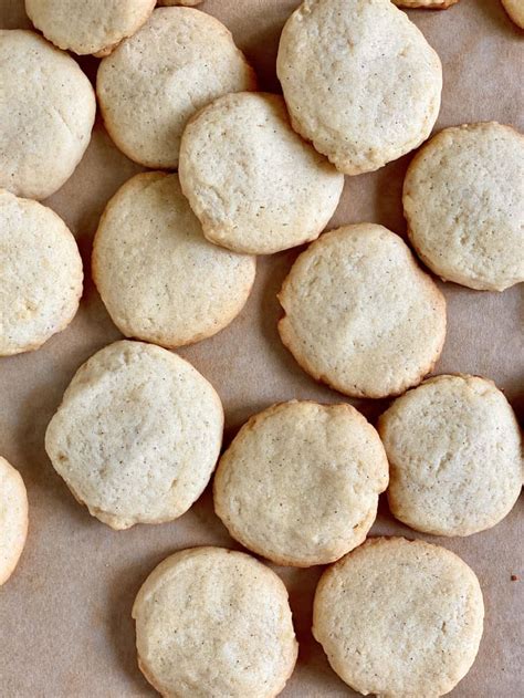 Homemade Vanilla Wafers Recipe (Copycat Nilla Wafers) | Kitchn